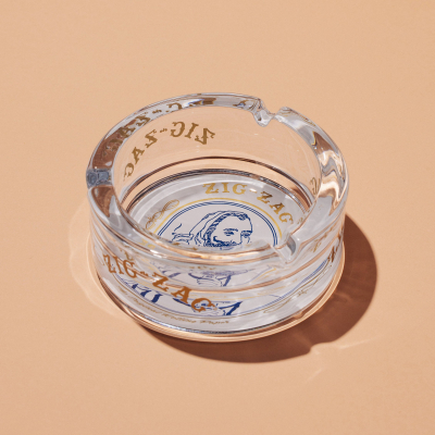 Zig-Zag Glass Ashtray - Classic Hover